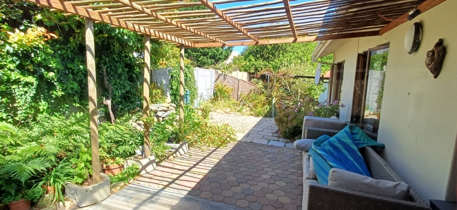 2 Bedroom Property for Sale in Dana Bay Western Cape